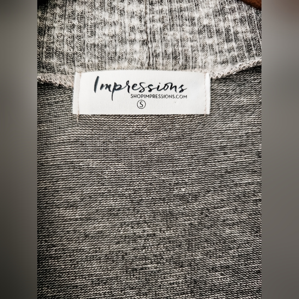 Impressions Cardigan - Picture 3 of 5